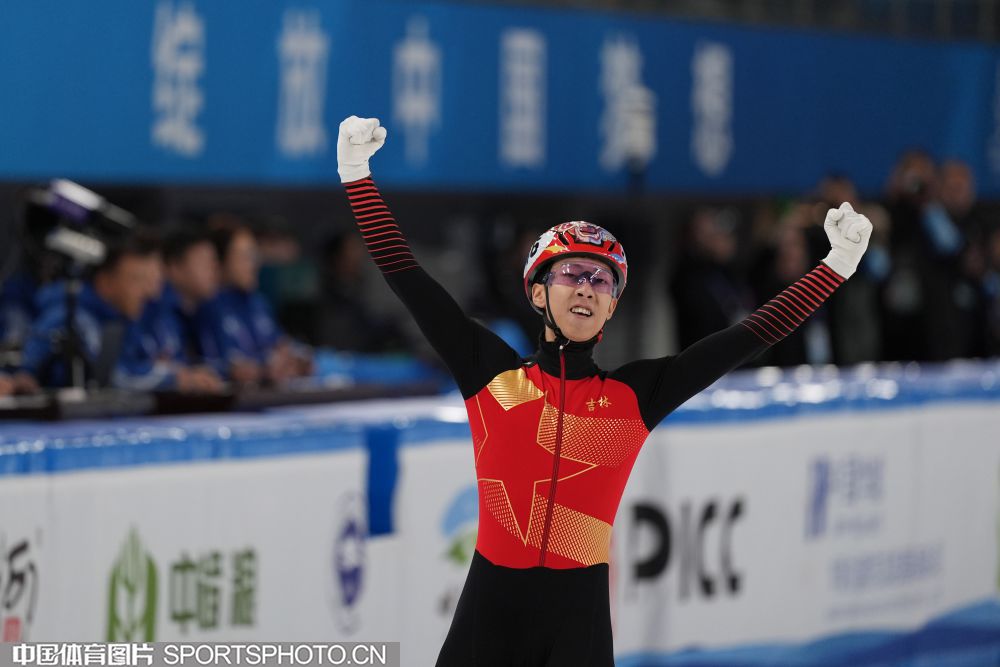 集体低迷！开拓者上半场13次失误&禁区得分14-36落后
