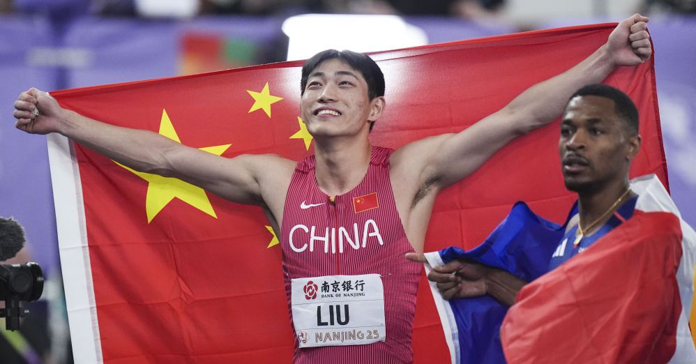 马刺主帅：文班很可能复出打雷霆，今早他进行了大强度练习
